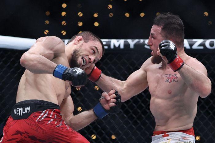 UFC 320 - Versi Mengerikan dari Si Mimpi Buruk Klan Nurmagomedov