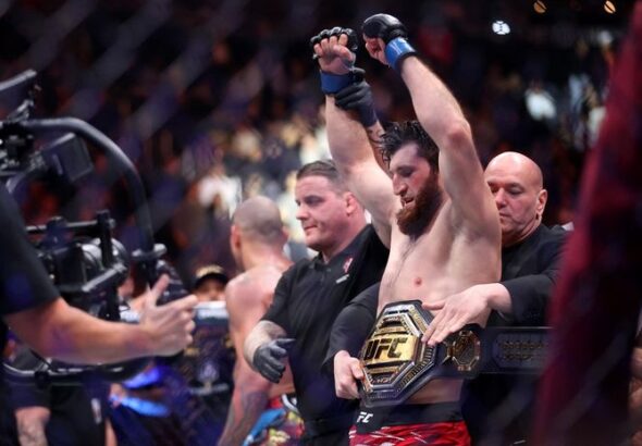 UFC 320 - Magomed Ankalaev Kenang Momen Alex Pereira Ketakutan di Duel Pertama