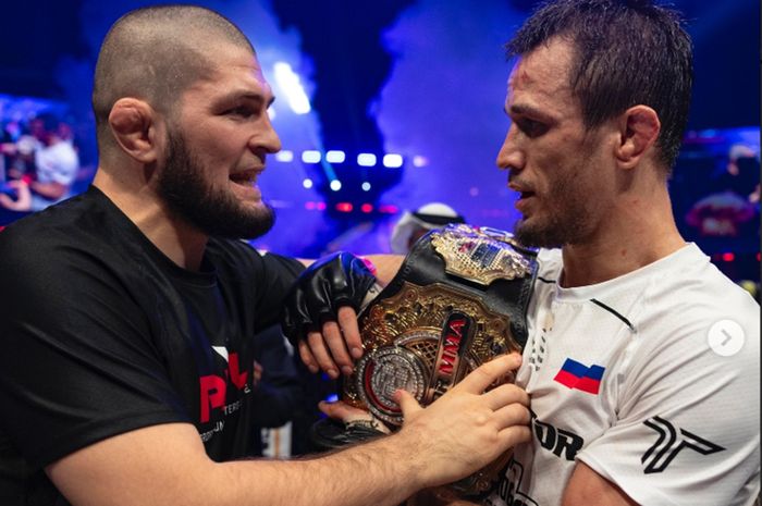 UFC - Tak Terima Ilia Topuria Dinobatkan Petarung Terbaik Kelas Ringan, Khabib Klaim Sepupunya Lebih Layak