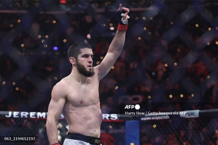 UFC 322 - Islam Makhachev Diklaim Punya Senjata Mematikan yang Bisa Melumpuhkan JDM, Begini Kata Legenda UFC